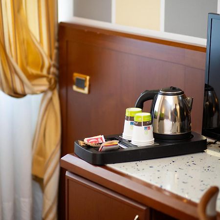 Hotel Europa Rende Eksteriør billede